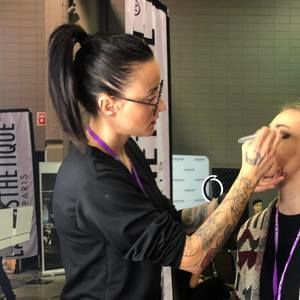 Meet your Posher, Émilie